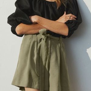 Tie-belt Shorts
